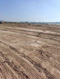 أرض سكنية • ٢٥٠م • خلف مطعم الشاكرين