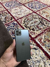 آيفون ١١ برو ماكس • ٢٥٦ • بطارية ١٠٠%