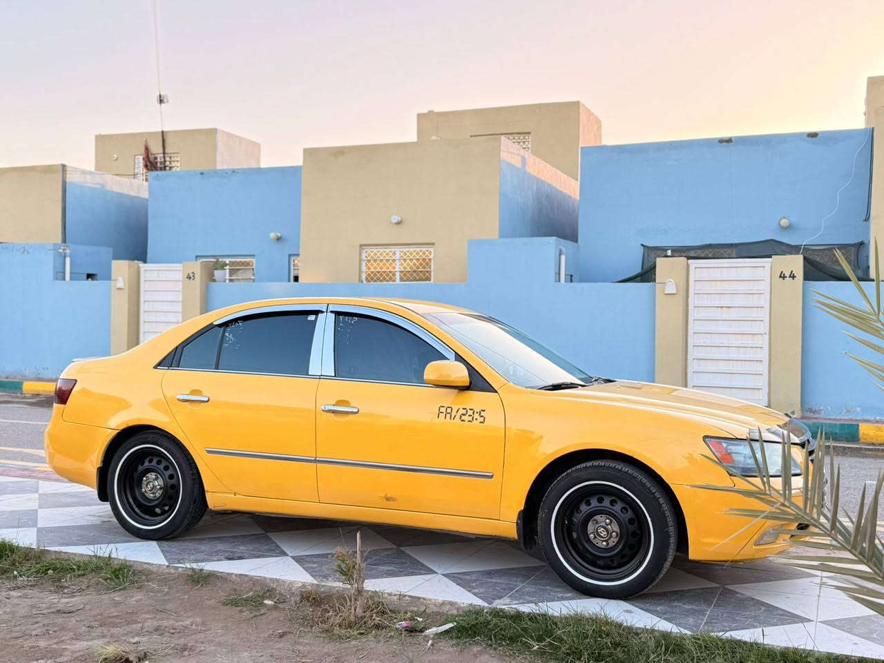 السلام عليكم
سوناتا 2008 وارد أمريكي فول مواصفات عدى لفتحه

بيها فقط جاملغ مبدل بدون دواخل ولسونار مرفق بلمنشور

محرك 2400 دووش شرط حاويه خط وبحث مصفرات

رقم بغداد إنكليزي سنويه لل2030 كير محرك حداديه تخم تاير

تبريد كامله من كلشي لسياره مكاني بابل الشوملي

السعر 78 وبيها مجال جدا بسيط

***********
