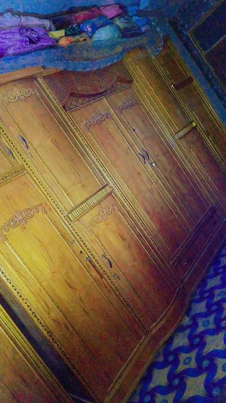 السلام عليكم غرفه خشاب البيع 
6 بابان نضيفه
بس بيه رصعات بل باب بل نص 
السعر 550
مكاني الامين الثانيه 
متواجد ع خاص


**إذا كنت صاحب هذا الإعلان وتريد حذفه لأي سبب، رجاءا أرسل رسالة إلى الدعم الفني**