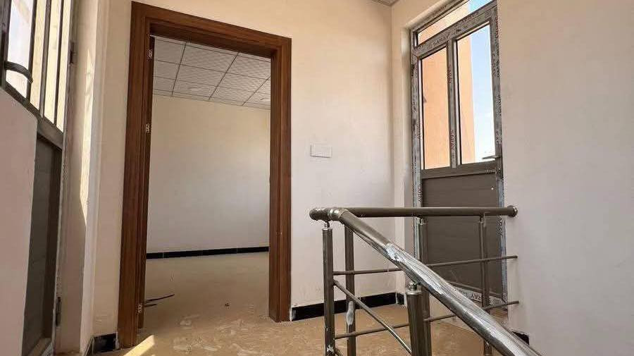(( سعر مغري جداً جداً))
دار للبيع 200 متر مجمع مدينتي تسليم مباشر 

محتويات البيت/ 3 غرف نوم و هول و استقبال و مطبخ و صحيات و كراج و حديقه 

الموقع/ محمع مدينتي 

السعر/ اتصل على ارقام المكتب 
___________________

للاستفسار مراسله الصفحة على 
الرسائل الخاصه 

‌‎او الاتصال بالارقام⬇️📞 
***********
***********

او زيارة ⬇️⬇️⬇️

(( مكتب الفيصل))

📍 كركوك/ نهاية شارع القدس /
(مجمع فلوريا) قرب من مصرف اهلي العراقي 

الفيصل_AL FAYSAL 🏡
‏AL-FAYSAL (Real estate & Contracts)

* نستقبل جميع عروضاتكم السكنية 🏠 والتجارية 🏡 بكافة مناطق كركوك
