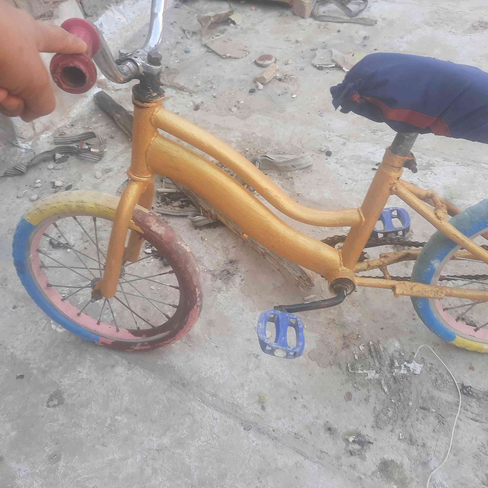 باسكل  ذهبي سعره 10. وبي مجال


**إذا كنت صاحب هذا الإعلان وتريد حذفه لأي سبب، رجاءا أرسل رسالة إلى الدعم الفني**