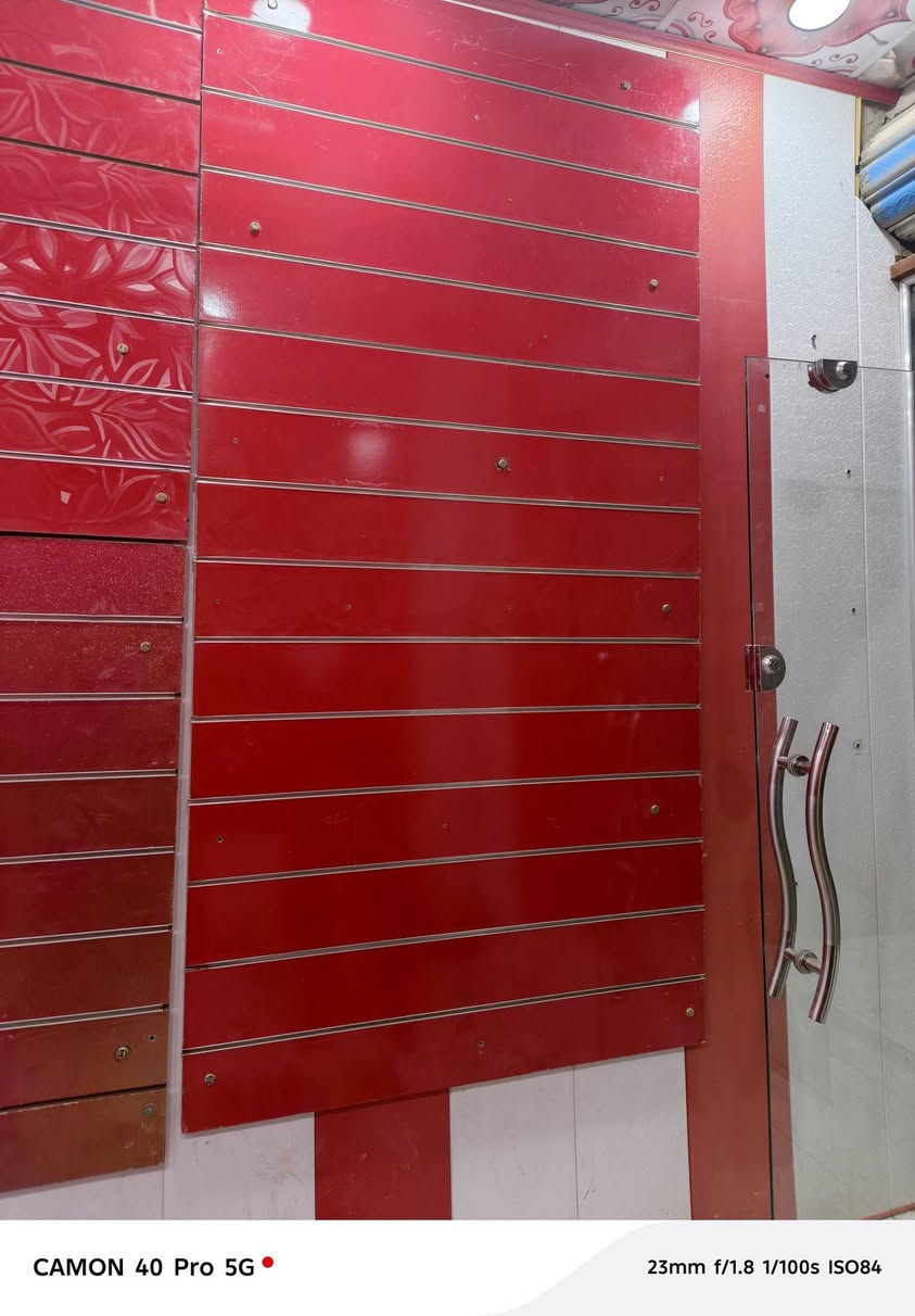 سلام عليكم  انديف مال محل موبايل 8ققطع سعر لخاص نتصال بيك خير وددلل ***********
