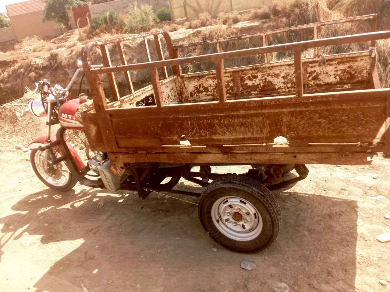 ستوته رقم اسود وسنويه مديل 2009
اكسن جمره جديد مقدم كله جديد مكينه توه مجفته سعره 650وبيه مجال مكاني نجف ناحيه الحريه الشراي يتصل ***********متواجد خاص
