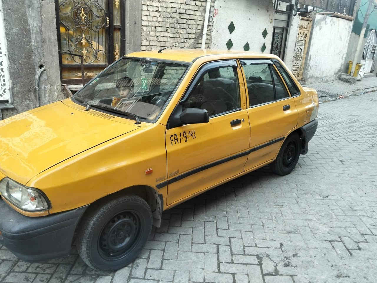 موديل 2011السعر25مكان مدينة الصدر داخل تجي وتشوف***********
