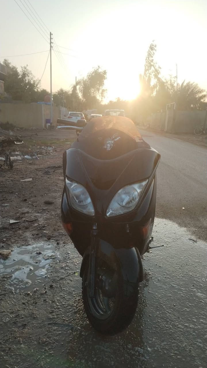 فورزه 0/8 للبيع دراجة بلادية كير شغال محرك خير من الله تراي وين تريد الدراجة متعوب عليها ستان حساس جنطه والجكمجة شغالات على الدكمة كهربائيات كلها شغاله هون متذب عليها لو ربع نص نكرة والصور والفيديو يوضح التفاصيل مكان ديالى تقاطع القدس *********** السعر ٨٥٠ وبيها مجال
