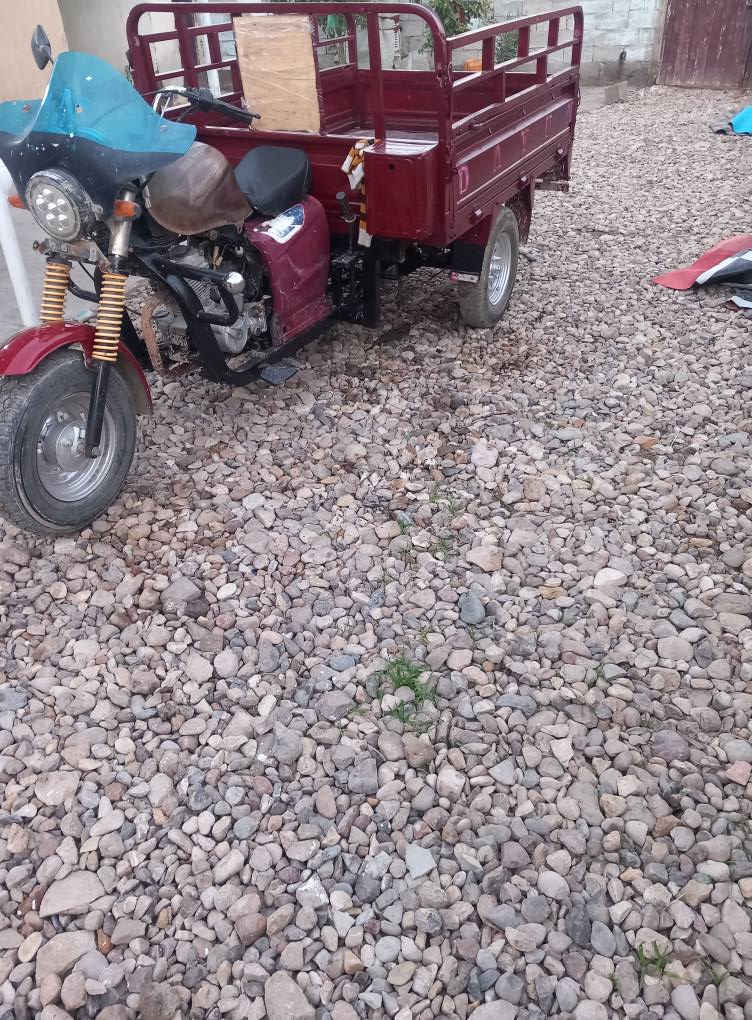 سلام عليكم ستوته لبيع موديل ١٣ صوليه بيها ٣ وراق  جاهزه نكره سلف كرهبايات كل شغاله  ستوته جاهزه سعر ٨٠٠ مكان واسط قضاء العزيزية  ***********
