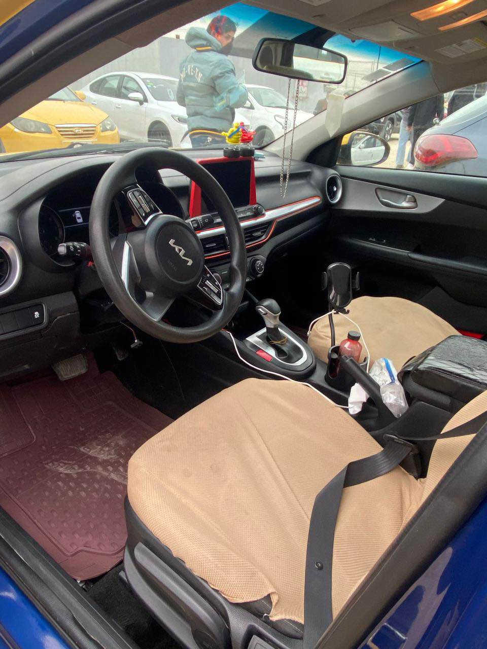 السلام عليكم 
كيا فورتي 
مديل ٢٠٢٣
محرك دوش 
كير ايتي
منضومه غاز
السعر ١٢٥
الباقي موضح للسونار 
للتواصل 
*********** بغداد, العراق
