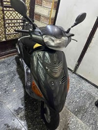 سوزوكي فكستار محرك ١٥٠ رقم بغداد باسمي كفاله من كلشي مكفوله مابيها نقص...