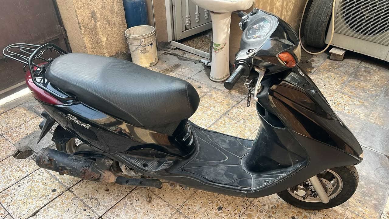 السلام عليكم دراجه اكزز مكينه ما مفتوحه كفرات أصليات 
تشتغل سلف وهندر السعر ٧٥٠ وبيها مجال المكان بغداد العبيدي الشهداء الأولى  واتساب واتصال ***********
