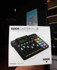 RØDECaster • ستوديو صوت • نظيف جداً