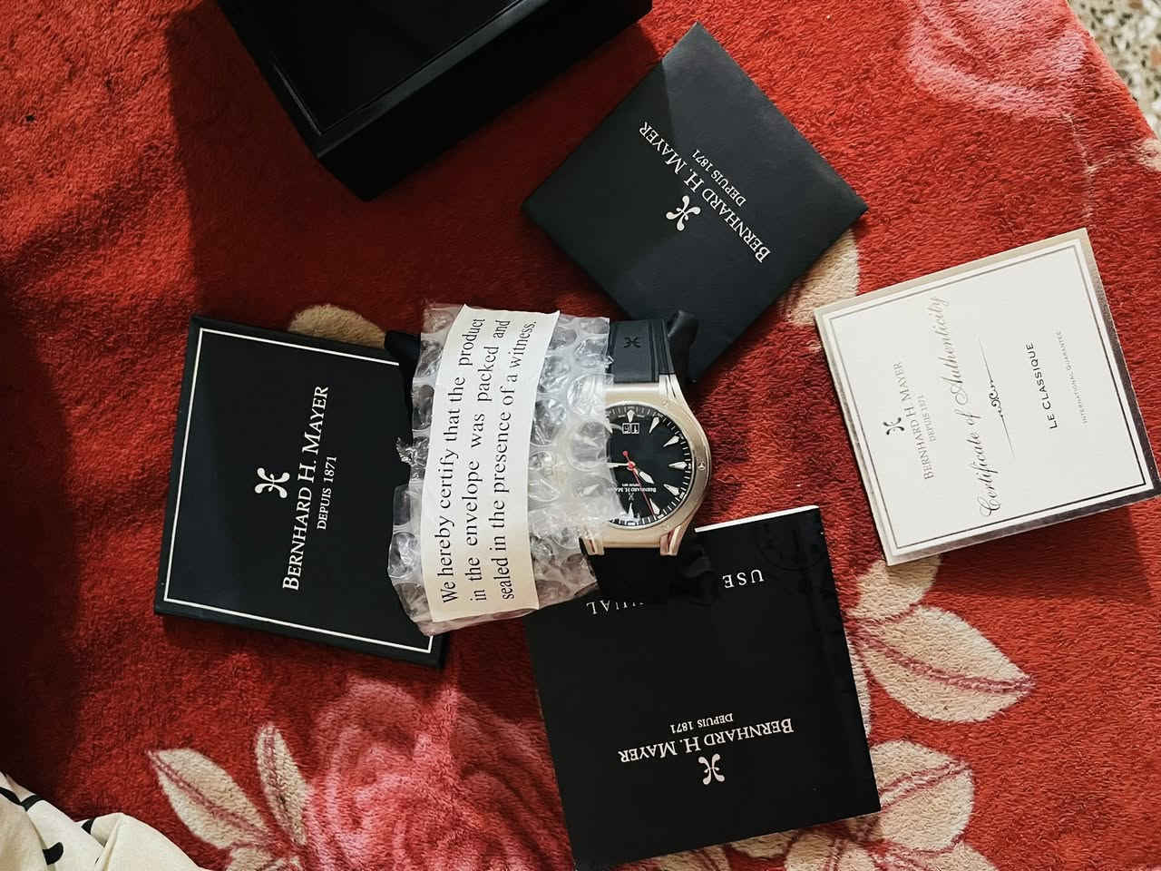 براند چ ماير اسويسري لوك جديده معه كامل ملحقاته سعرها
300 دولار 💵


**إذا كنت صاحب هذا الإعلان وتريد حذفه لأي سبب، رجاءا أرسل رسالة إلى الدعم الفني**