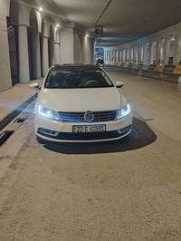 سياره فلسواكن باصات فول وارد امريكي  بيها ضربه جاملغ وبنيد 2017  الرقم...