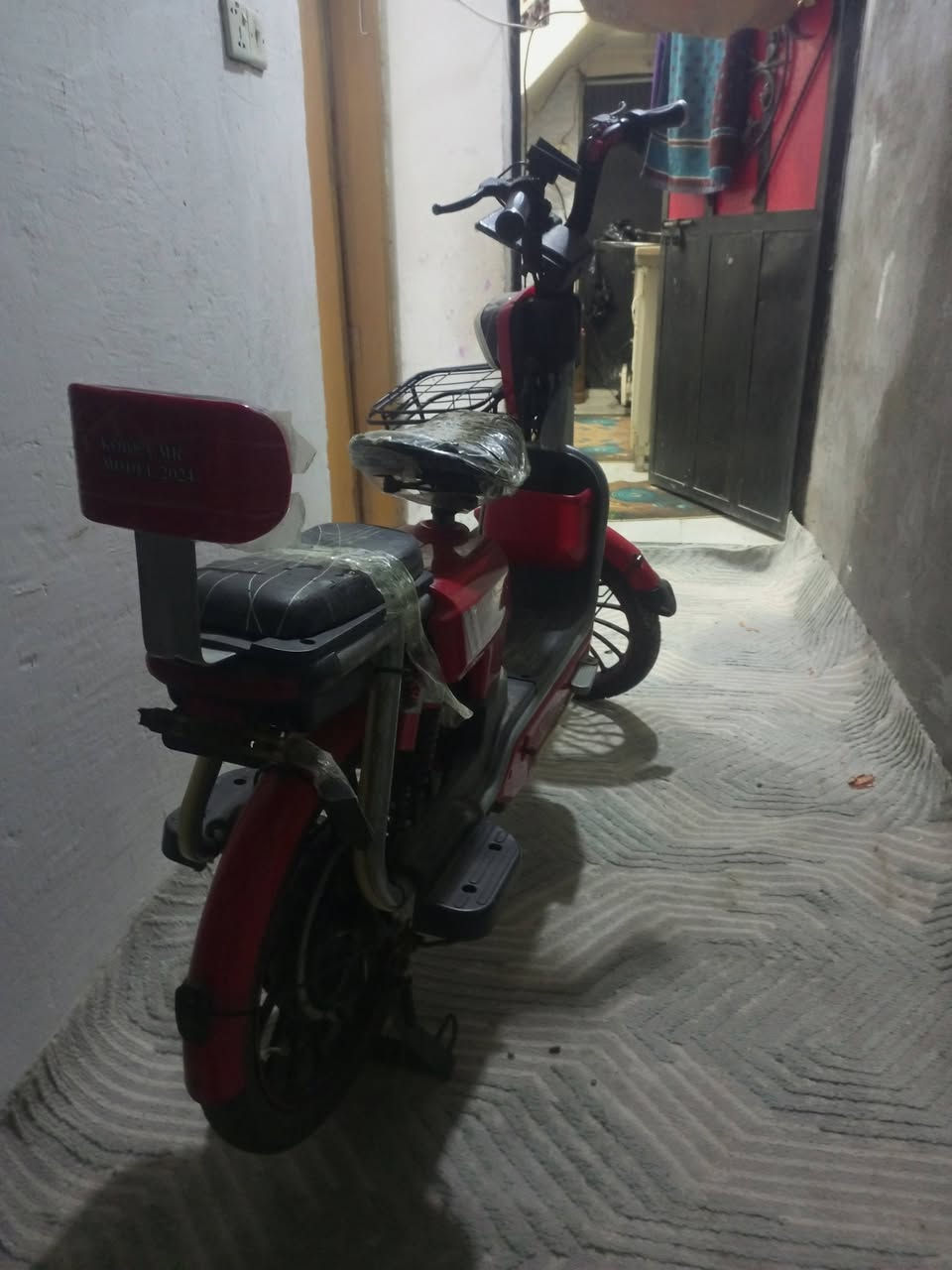 دراجة كهربائية حجم 20 جديده نقصه بطاريات السعر 150بيه مجال  
المكان بصره ابو الخصيب كوت ثويني للاتصال ***********
