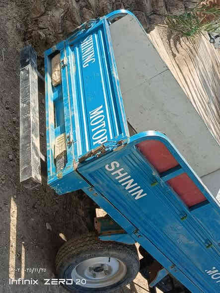 سلام عليكم ستوته لبيع مديل 21 محرك ما مفتوع كهربائيات جاهزه معروضه مليون وتسعميه بيها مجال ***********
