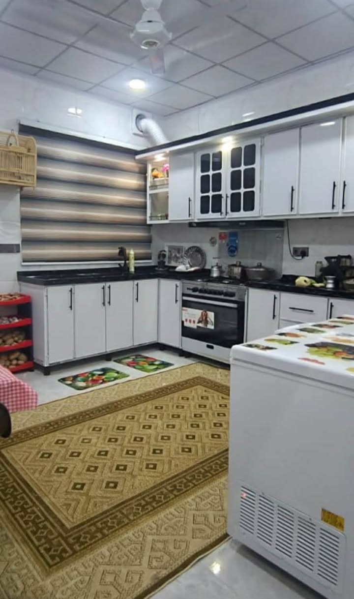 دار للبيع في حي الملايين الثانية
مساحه الدار 170م 
يحتوي الدار على 6 غرف نوم ومطبخ وصحيات واستقبال وهول 
موقع الدار مجمع الملك 
صنف الدار زراعي حق تصرف نموذج 25 وصل بلدية 
لمعرفه السعر أكتب تم 
أو مراجعه مكتب مدخل حي الملايين الاولى مكتب أرض التميز للبناء والعقار 
اي استفسار يرجى مراسلة الصفحة او الاتصال ع الارقام المذكورة⬇️⬇️
***********
***********
