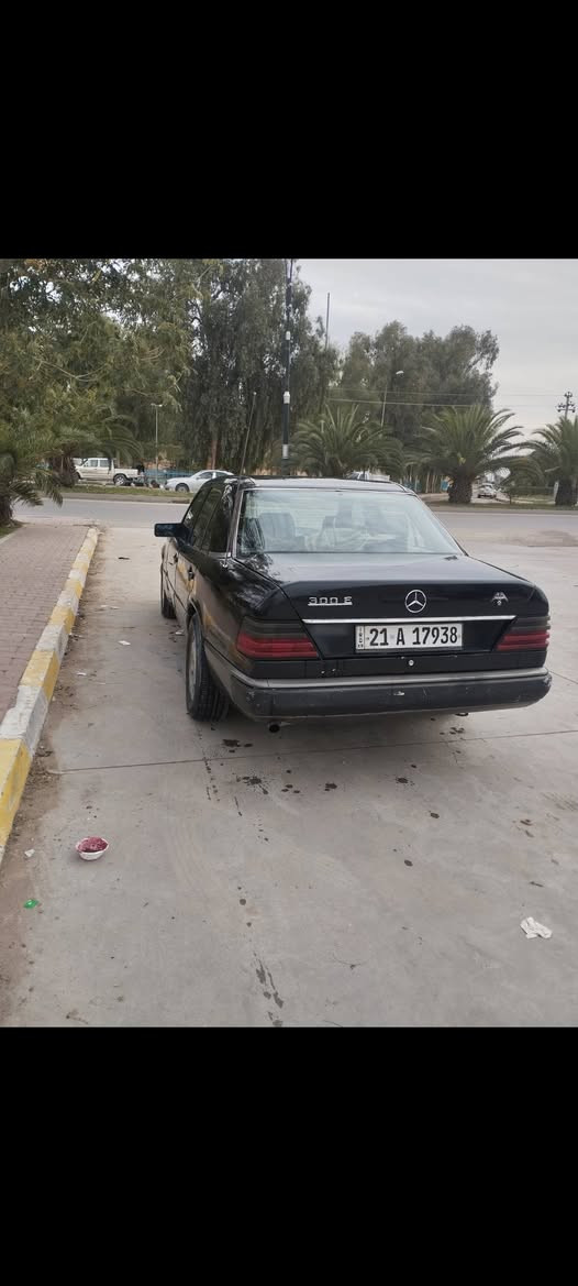 مارسیدز مۆدیل 1992
رەقەم سلێمانی تا 2028تازەیە
مەکینەی بەتەیە 3000
سعری 35$ مەجالێکی برایەنە
ژ.م ***********
