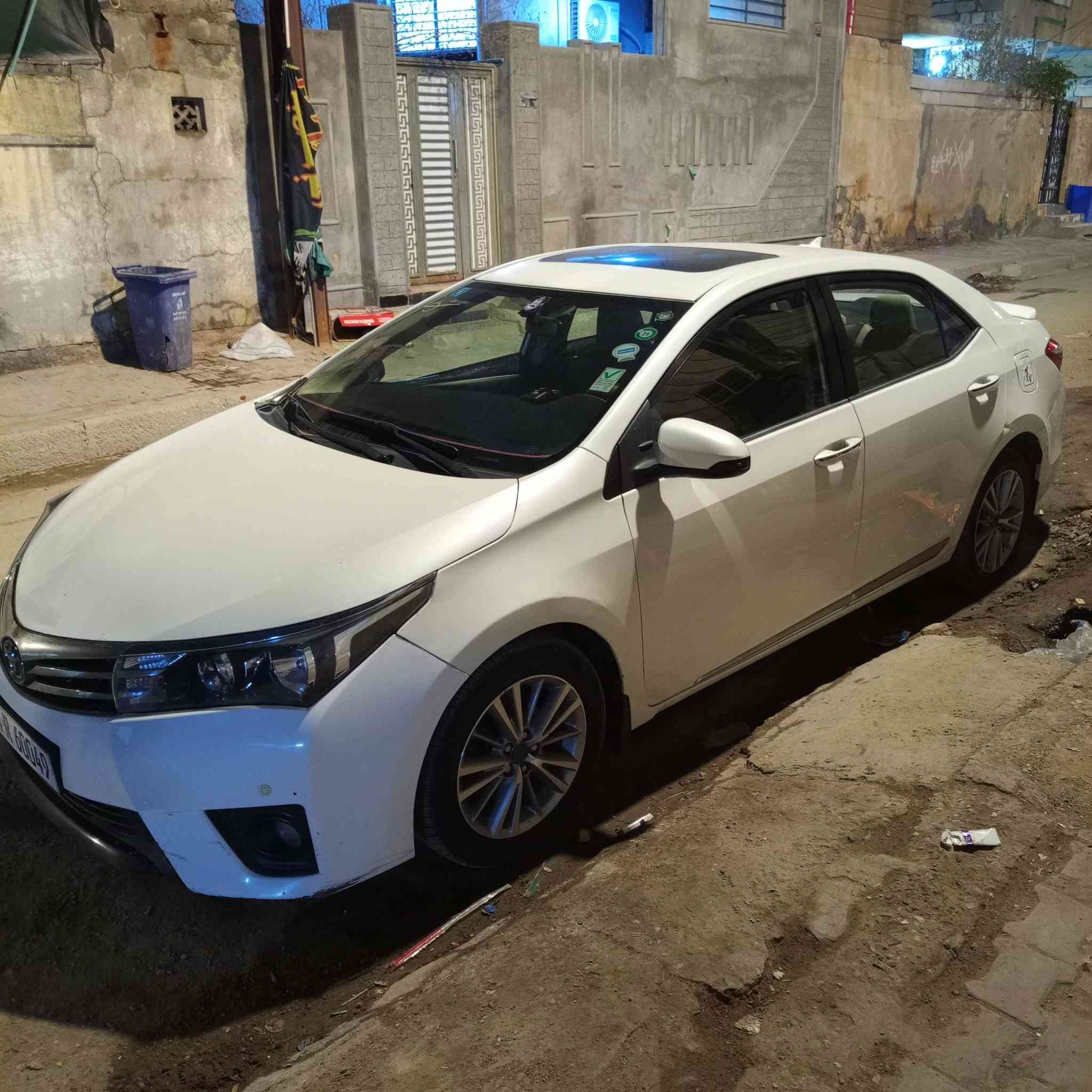 اسلام عليكم كورولا 2015 خليجي
رقم انجليزي بصرة تحويل مباشر سنوية لل 2029
فول مواصفات بصمة 
محرك 2000
كير + مكينة + تبريد كفالة 
بيها بارد دوسة ومصبوغه صندوق صبغ قليل وبنيد بيه ضربه مرجع على البارد وبيها تكحيل قليل 
السعر 135
غير متواجد على الفيس 
***********
العنوان البصرة
