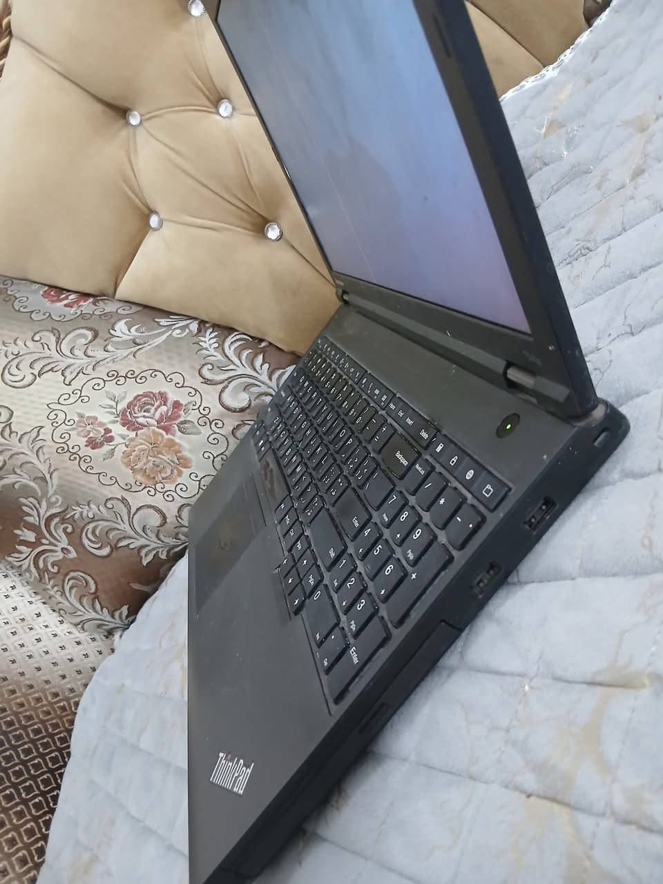 لابتوب مستخدم نظيف للبيع
Lenovo Thinkpad T540p
حجم الشاشة ١٥
هارد ٥١٢
رام ٤
معالج corei5 جيل رابع
منافذ USB عدد ٣ 
منفذ vga
قرص خارجي CD
منفذ شريحة SD
منفذ انترنت LAN
تعمل بجميع البرامج المكتبية office, excel, والتواصلية telegram, whatsapp و اي برنامج اخر

السعر ١٥٠ الف دينار


**إذا كنت صاحب هذا الإعلان وتريد حذفه لأي سبب، رجاءا أرسل رسالة إلى الدعم الفني**