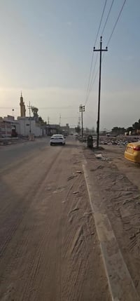 گهوة للبيع ناقصها بس تخم قنفات وبلازمة بيها 20 كرسي  و 8 طبلات  و20 نر...