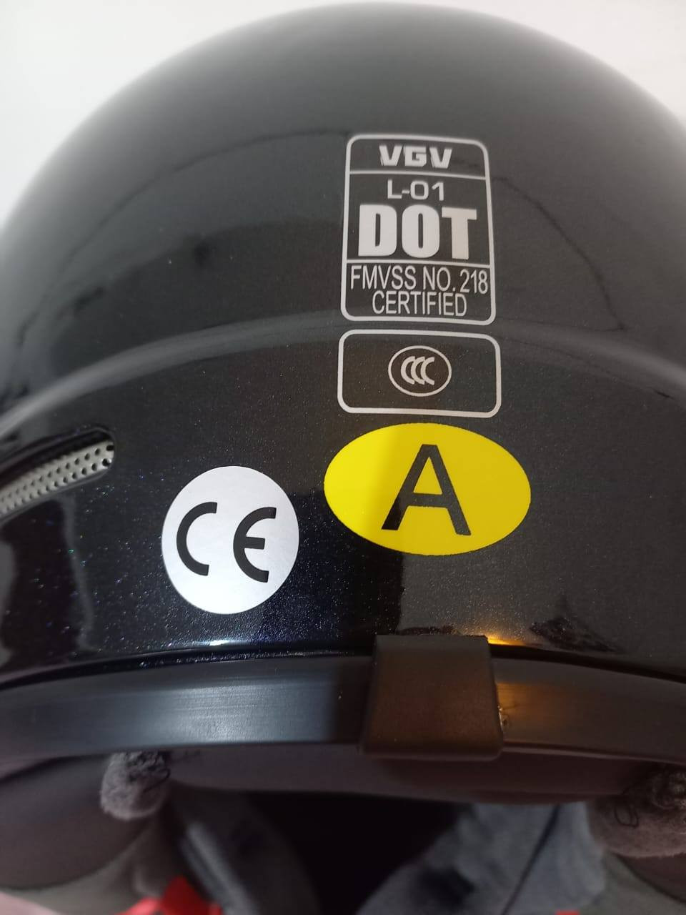 خوذة دراجة نارية من ماركة VGV الحاصلة على شهادة السلامة ومزودة بحاجز رؤية واسع وشفاف و بطانة داخلية قابلة للإزالة والغسل مع حقيبة حفظ اصلية (القياس M)


**إذا كنت صاحب هذا الإعلان وتريد حذفه لأي سبب، رجاءا أرسل رسالة إلى الدعم الفني**