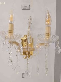 ثريات جدارية • ٢ قطعة • جديدة