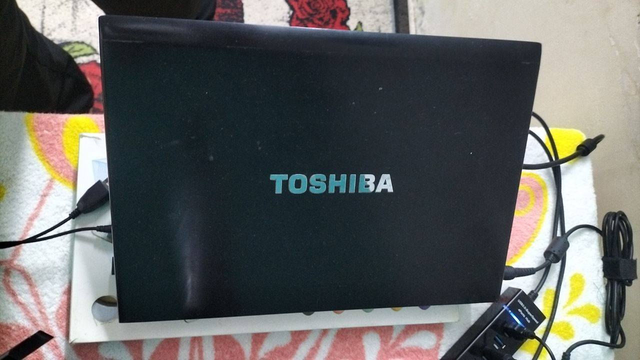 السلام عليكم لابتوب توشيبا مستعمل المواصفات بالصوره الهارد ssd سعره 50 الف قفل غير للتفاوض للاستفسار على الرقم *********** ما عندي توصيل
