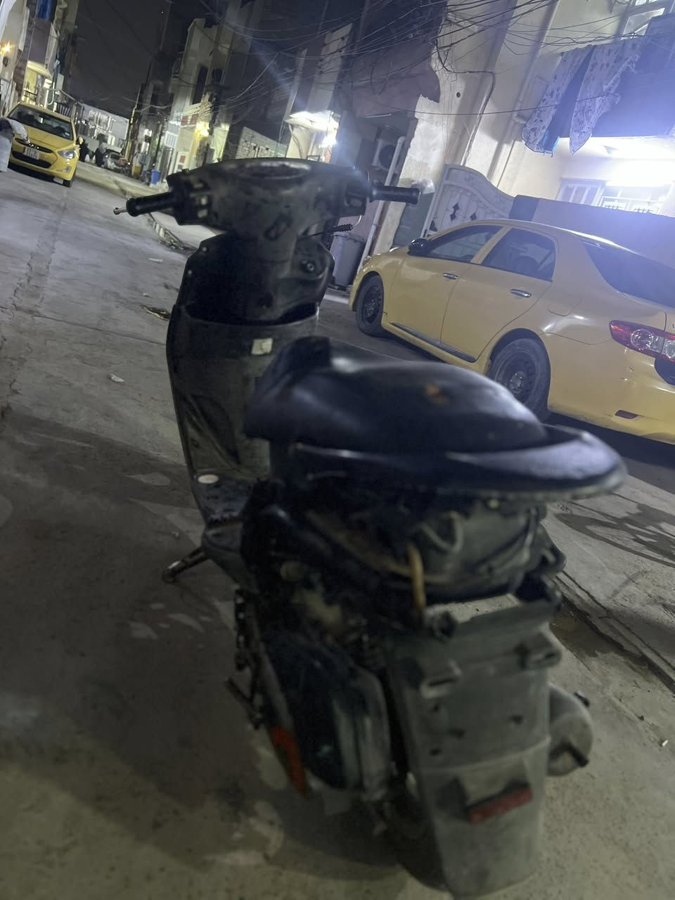سلام عليكم دراجه بريز شغاله نكره بكل وقت بس ابيعلك كوم حديد +كابريتر شويه يرادله تنضيف رجائا لتكلي شبيه مابيه كوم حديد تاخذه اكفلك سرقه فقط +اعيد واكرر شغاله الدراجه بس ابيع كوم حديد *********** عنوان بغداد تقاطع الصليخ واهلا وسهلا بجميع سعر الدراجه 250قفل
