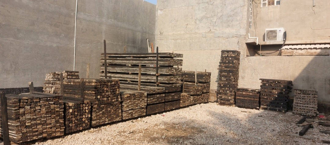 قالب خشب روسي تارس للبيع العدد 26 مكعب
مكاني حله حي العسكري *********** حلة, بابل
