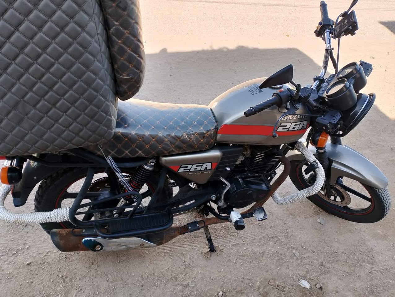 (22) طالعه بال(23) بشهر الثامن (اورق اصولي) المحرك مكفول شرط وين متريد اطلع تراي الدراجه نضيفه برغي متذب عليها عده باتريها ضعيف لا غير وكيلها كربلاء تريد هنا اكاتبك عادي
سعرها (مليون و550) وبيها مجال بسيط 
***********
