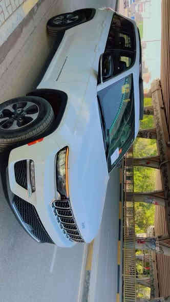 وارد امريكي فول بدون ايرباك  كلين دخول جديد
‏ Grand Cherokee limited 4Xe 2024 2.0L
  فول مواصفات ماشيه٢٤ الف  ميل 
 رقم فحص
🟫 حجم المحرك ٢٠٠٠ تيربو جارج ٣٧٥ حصان مع محرك الكهرباء اسرع من الهيمي
نظام الشحن : الشحنة الوحدة تمشيك ٤٥ كيلو بدون بانزين نهائيا يعني بالداخل متحتاج بانزين بس اشحن كهرباء  
  محرك تيربو + هايبرد + بلك ان🔌
 جميع الايرباكات  سليمه   كامله
صور امريكا موجوده  بالمنشور 
🔴 حساسات خلفية
🔴 ‏‎حساسات جانبيه بالمري
🔴 خمسة راكب 
🔴 رادار 360 درجة 
🔴  تحديد مسار   
🔴  تبريد قطعتين 
🔴خمس انضمة قيادة 
🔴 بانوراما 
🔴 دفع رباعي. 
🔴 كير ماوس مع وضعيات القياده المختلفه للجبال والطرق الوعره والرمال والطين
🔴 شفتات ستيرن 
🔴 هاند بريك بصمه 
🔴 ️مقود جلد + تدفئة 
🔴 شفتات ستيرن
مواصفات 
1️⃣ لايتات لد 
2️⃣ هيترات في الكشن 
3️⃣ شاشات دجتل شاشه كبيرة مع نفكيشن GPS بدون نت 
4️⃣ كراسي خزن ميموري  
5️⃣ سستم صوت ALPINEو دمام خلفي بلادي 
6️⃣ تشغيل عن بعد
7️⃣ نظام محاكاة العجلة الذكي 
8️⃣ نظام ملاحة 
9️⃣ نظام قيادة ذاتية بريك امامي خلفي اوتو (توقف ذاتي عند السهو)     
🔟 السعر 340 و بيها مجال

للاستفسار : ***********
