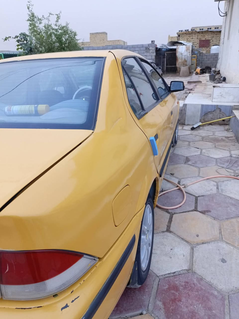 سلام عليكم سياره سمند موديل ١١ رقم ذي قار سيارا جاهزه خير من الله سنويه ل٢٦ بشهر التاسع سبارا مصبوغه اثر جراد مصفرا هيئه غرامات كهربائيات شغاله طخم تاير جديد تبريد عوزه بس خاص مكينه وكير فرنسي لسعر ٣٠ وبيه مجال قليل *********** ناصريه مركز

