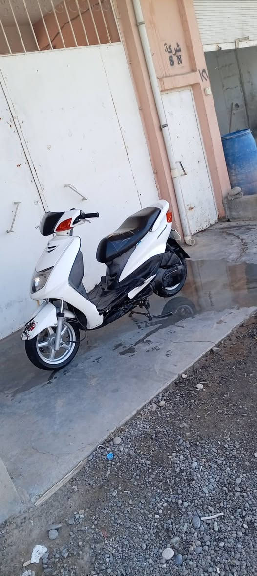 سكنس سرعه 110 وضع شركه فقط بي نقص تريشتين مال صفح والباقي كلو شرط محرك سلف دشبول اشاير كلو شغال وشرط وضع شركه مكاني برطله يرهم مراوس حسب قناعه فورزه ماكس عدل نزله صورته السعر بيع 575 وبي شوي مجال للتواصل *********** //***********
