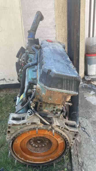 سلام عليكم محرك فالفو  فاره يطغ كامل تفرعاته حتا العقل بيه سعر ٧ ورقات وبيها مجال مكانها بغداد البياع رقمي *********** @***********
