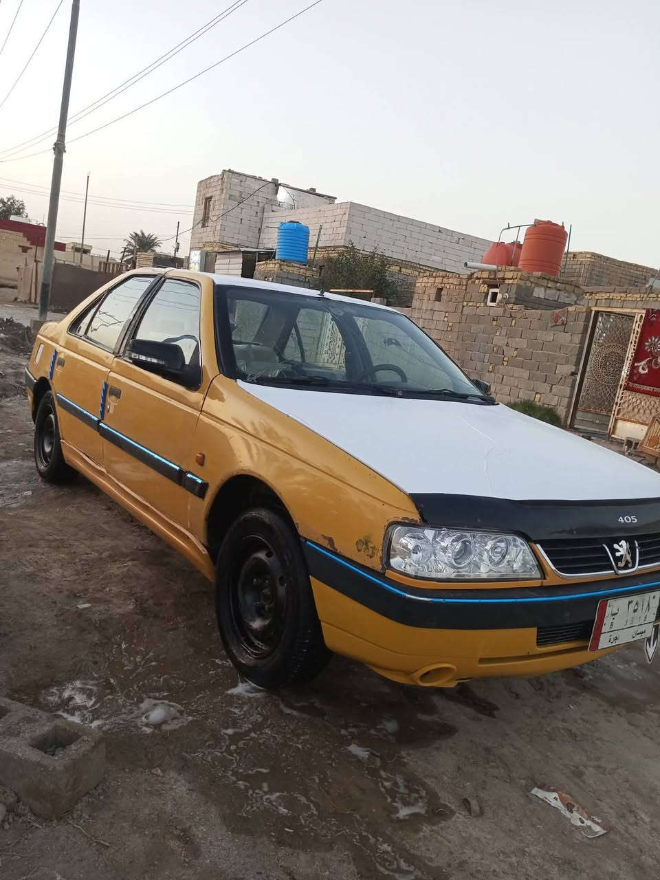 السلام عليكم
بيجو 405 موديل 2011 سياره جاهزه مكينه وگير وحداديه تخم تاير كهربائيات شغاله راعيه ماواصله اتعهد سرقه وطلب السعر 17 بيه مجال 
رقم الهاتف *********** بيه واتساب
