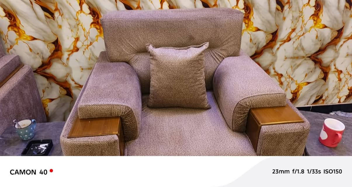 السلام عليكم قنفات للبيع تخم جديد اتصال بهذا الرقم ***********
