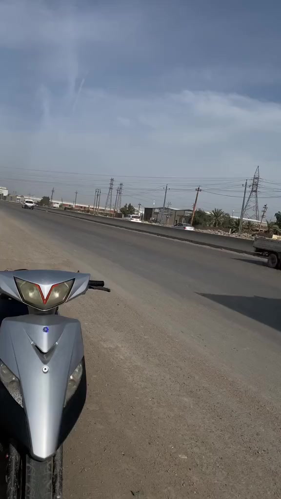 السلام عليكم دراجة ثعلب gtr مبدل بس لاستيك ولف نكرة سلف وهندر ترايك وين ماتريد كفر مبدلات كهربائيات شغالة تجي تشوف بعينك مكينة بيه صالنصة مال جبلي انطيك بيها ضمان سعره 400 وبيه مجال نقصه بس اشاير خلفية مكاني بغداد ***********
