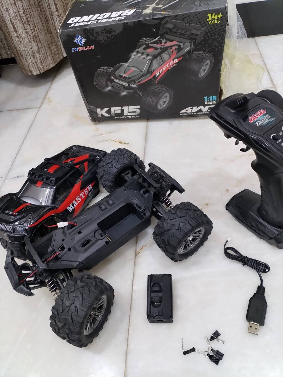 السعر 40
سيارة سباق احترافية  تعمل بالتحكم عن بعد بتردد 2.4 جيجا هرتز، بمقياس 1:16، دفع رباعي، سيارة دريفت، سرعة عالية تصل إلى 40 كم


**إذا كنت صاحب هذا الإعلان وتريد حذفه لأي سبب، رجاءا أرسل رسالة إلى الدعم الفني**