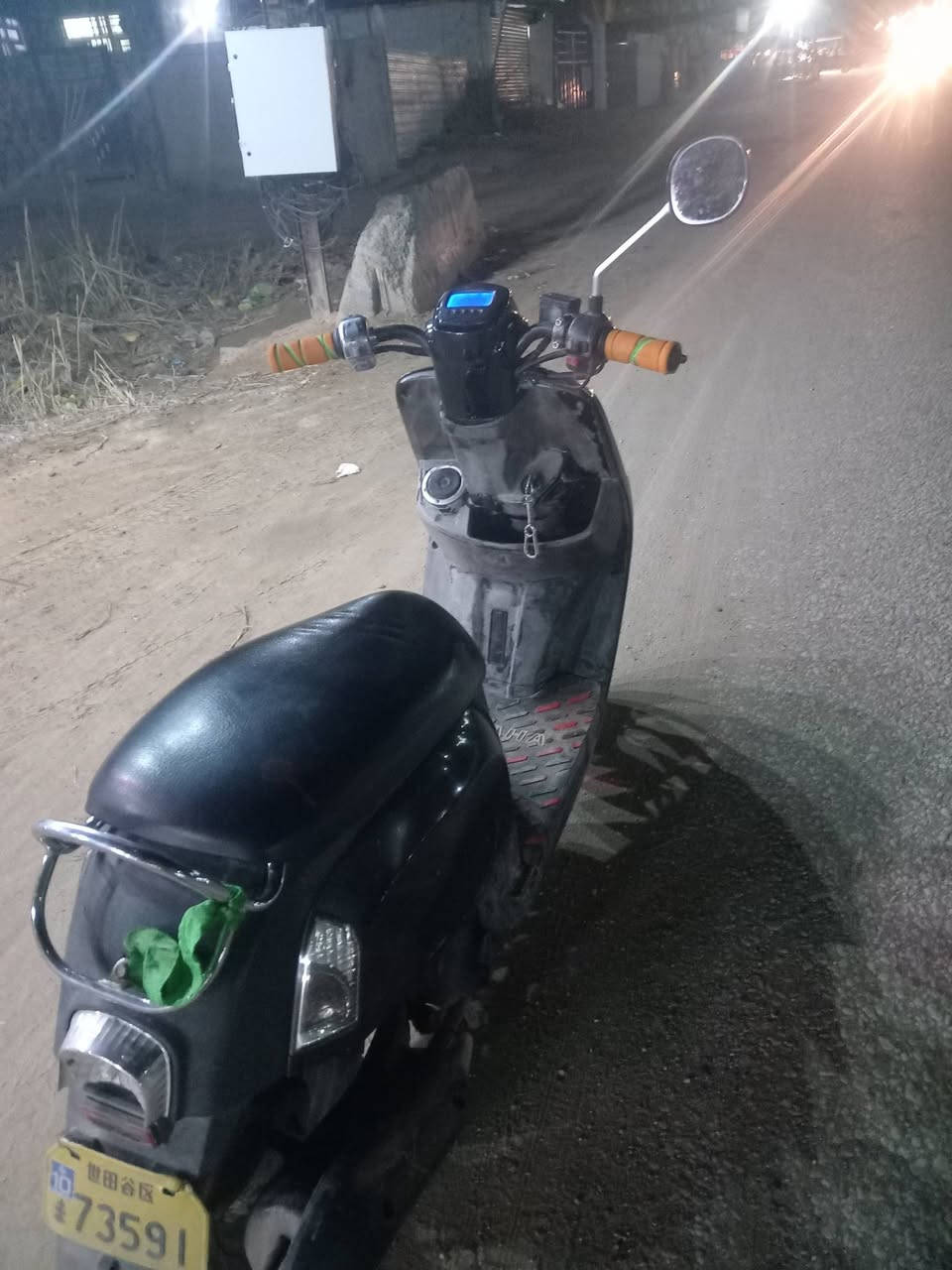 السلام عليكم دراجه بوليس موديل ٢٠٠٧ دراجه نضيفه محرك ما مفتوح نكر سلف و معدل وشلعه سعر ٨٠٠ وبيه مجال مكان كربلاء الحسينيه رقم ***********
