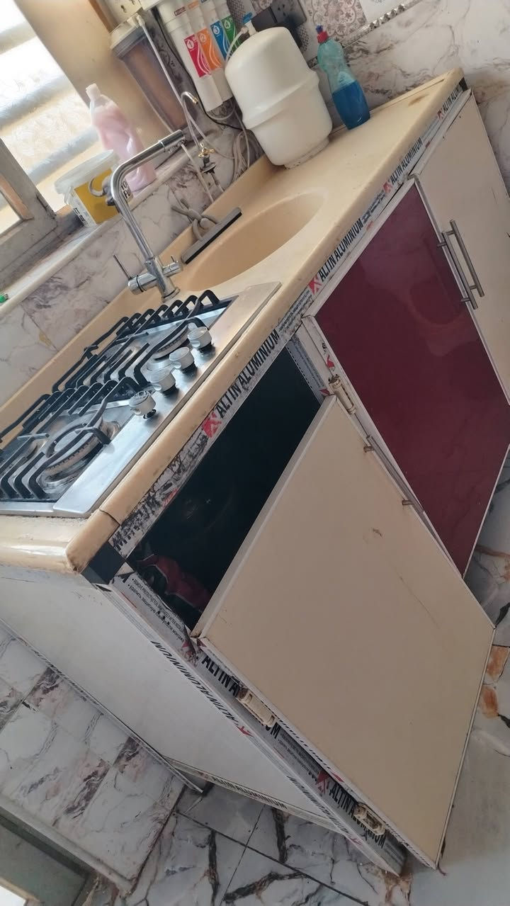 كاونتر للبيع اربع قطع ٢ سنك وارضي وملحق بي ضرر بسيط للاستفسار خاص


**إذا كنت صاحب هذا الإعلان وتريد حذفه لأي سبب، رجاءا أرسل رسالة إلى الدعم الفني**