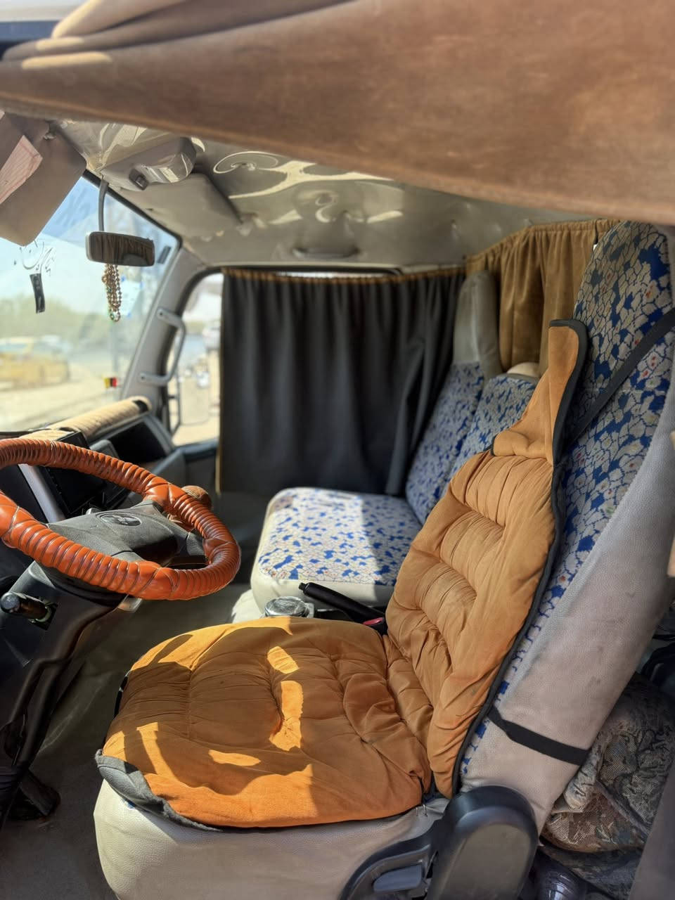 سلام عليكم كنتر صطحه للبيع موديل 21 بغداد مشروع وطني بسمي ثاني يوم مداور
***********

