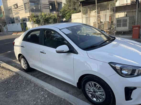 السلام عليكم
كيا بيكاز 2025 مكفولة ماشيه 5700 السعر 18,400,00 دينار وبيها مجال ***********
