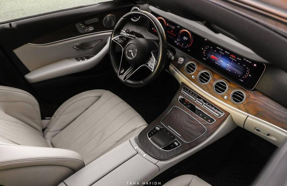 E-Class, E350, 2022
السعر 38,000$
عدد الأميال : 29000 كم
سلندر: 4 سلندر
محرک: 2.0T
السعر 🔥🔥🔥🔥🔥🔥
الكاميرا الخلفية
 - سقف بانورامي 
- صندوق كهربائي  
- التحكم على المنحدرات
 - كاميرا 360 
- مستشعر وقوف 
- تدفئة المقاعد 
- تبريد المقاعد 
- فتحة السقف 
- بصمة 
- شاشة 
- التعرف على إشارات المرور
 - نظام بدء التشغيل 
- نظام فرملة الطوارئ 
- 6 وسادة هوائية
 - مصابيح زينون الأمامية 
- المصابيح الأمامية ليد
 - لوحة قيادة رقمية
 - إنارة محيطية 
- أبل كاربلاي 
- مقاعد تدليك - رادار

للتواصل 
***********
