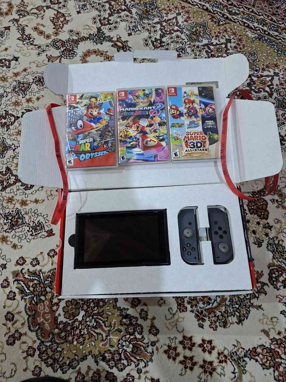 ٣٥٠ ألف 
نينتندو سويج


**إذا كنت صاحب هذا الإعلان وتريد حذفه لأي سبب، رجاءا أرسل رسالة إلى الدعم الفني**