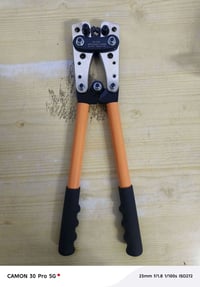 شباب قارصه كابلات بهاذ الشكل على أول تم 15  07726694131