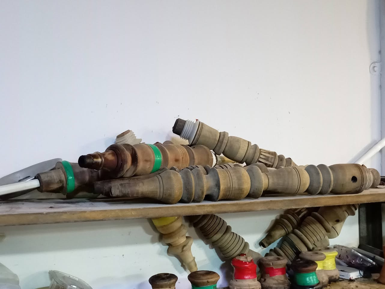 السلام عليكم اخوان عندي غراض للبيع بلازمة حجم ٦٥ _٣٢٥ الف وبيها مجال
بلازمة حجم ٣٢ السعر ٧٥ الف 
كراسي عدد ٣٠ سعر الكرسي ٧ االف
بلي فور سلم مهكر عدد اربعة سعر البلي الواحد ٢٥٠ الف
طباخ عفريت مال كهاوي كامل هوة والقواري ١٧٥ الف وبي مجال
بكارات الصفصاف عدد ٣٠ سعر البكار الواحد المطبوع ٧ الف
خلاط عدد ٣ سعر الواحد ٨ الف
مجمدة ١٢٥ الف
للاستفسار الاتصال على الرقم ***********
المكان بغداد الطوبجي
