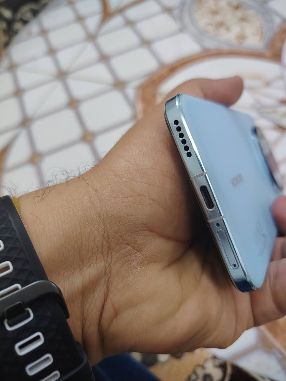 هونر ماجك 7 برو 
512 نسخه عالميه كامل ملحقات 
فطر بالحساس بگد الشعره وبالطبقه الخارجيه 
غير مؤثر ع الجهاز السعر 650 ألف 
مكاني ناصريه مركز


**إذا كنت صاحب هذا الإعلان وتريد حذفه لأي سبب، رجاءا أرسل رسالة إلى الدعم الفني**