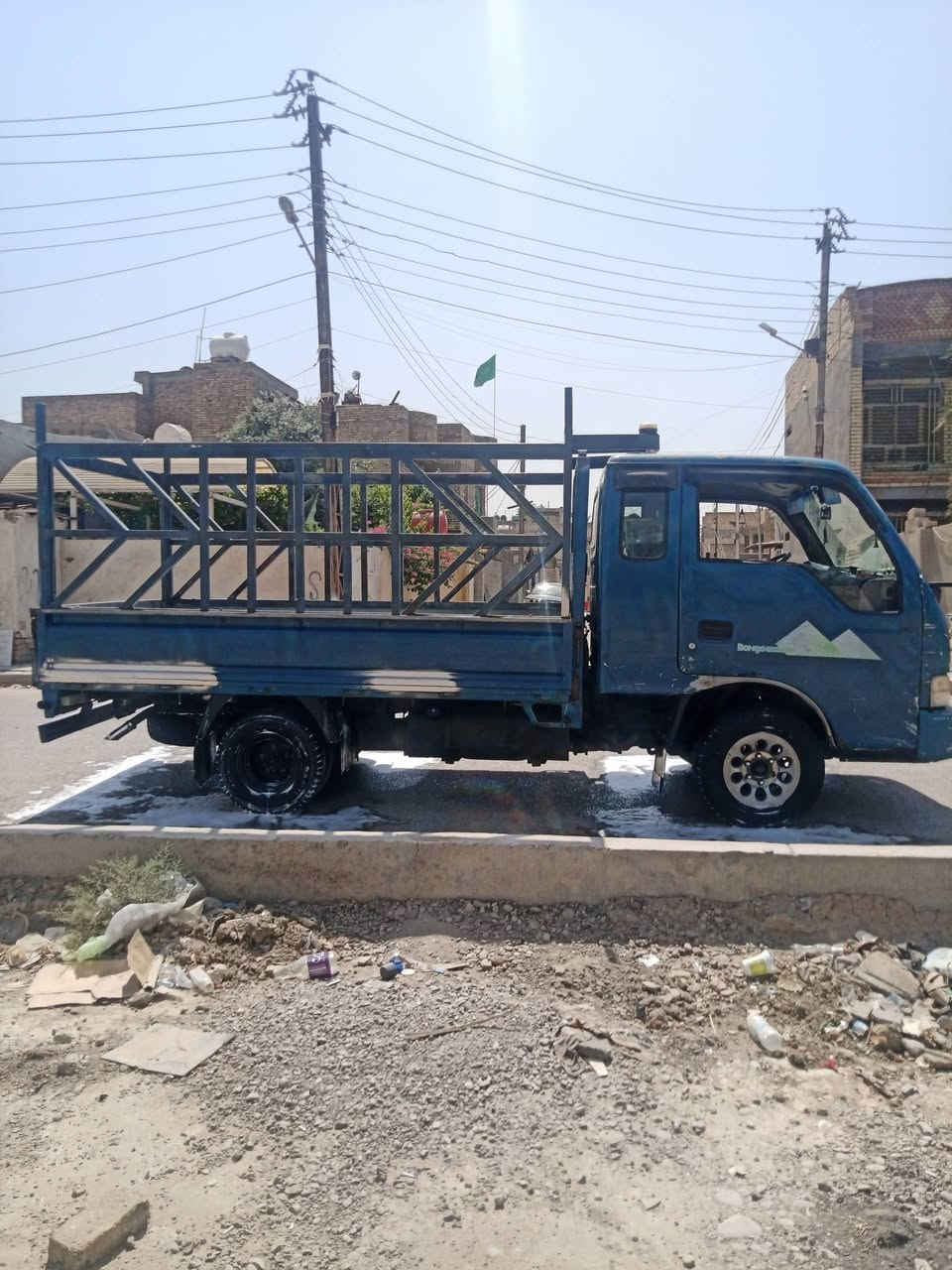 سلام عليكم كيا فونتيره للبيع موديل 2000 قماره وربع ثابت 7 چنكال مكينه 3000 كهربائيات كله شغاله سياره جاهزه مكاني بغداد للستفسار***********:السياره رقمه بغداد مشروع وطني
