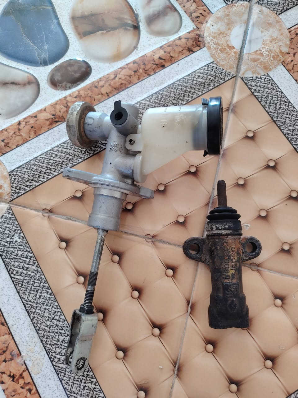عنبار نيسان كصه بلحض ولبخت معرف سعرهن قيم وخذ نيسان حديث كلج فوك وحدر***********

