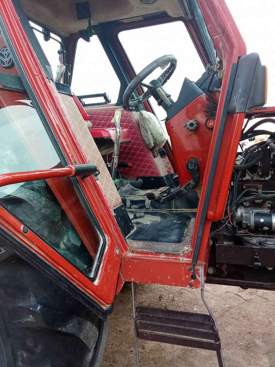 سلام عليكم مكينه للبيع فيات مكفوله من كل شئ تكمه عريضه اكسن بارز وراها فدان 14 البير جديد سعر 35 مكاني كربلاء ***********
